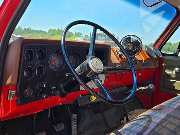 gmc-sierra-6500-image-21