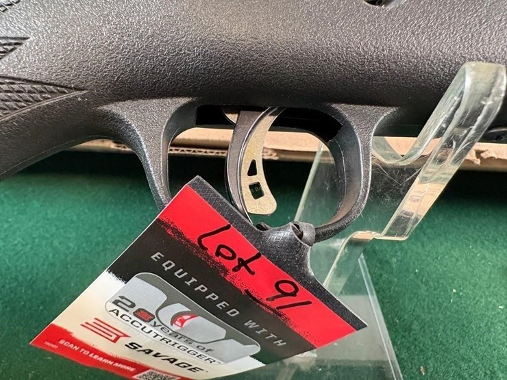 nib-savage-mdl.93-22-wmr-rifle-image-10