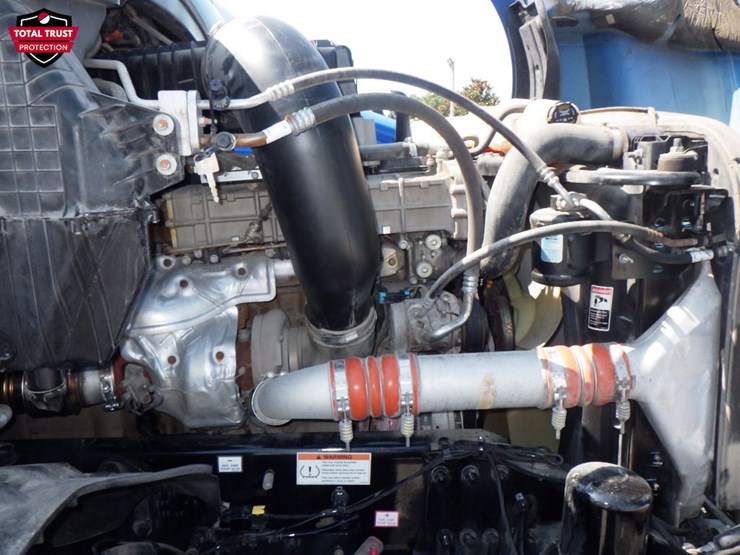 2022-freightliner-cascadia-126-image-23
