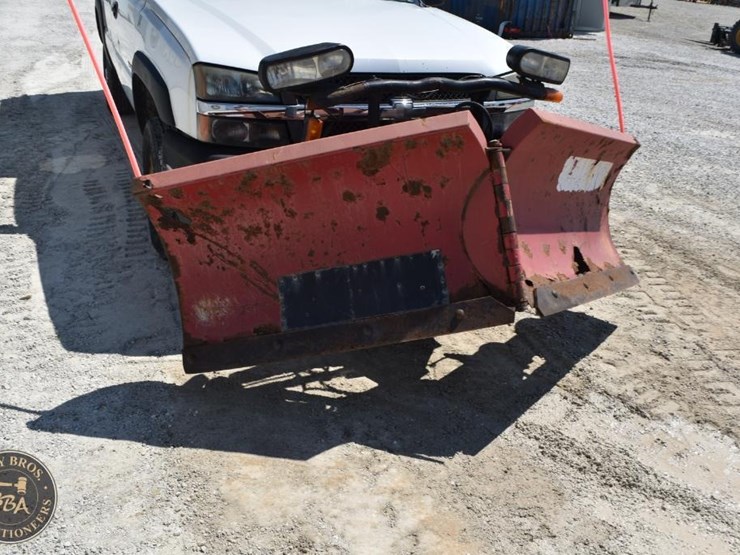 2004-chevrolet-silverado-1500-image-29
