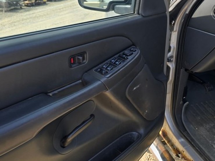 2006-chevrolet-2500-image-20