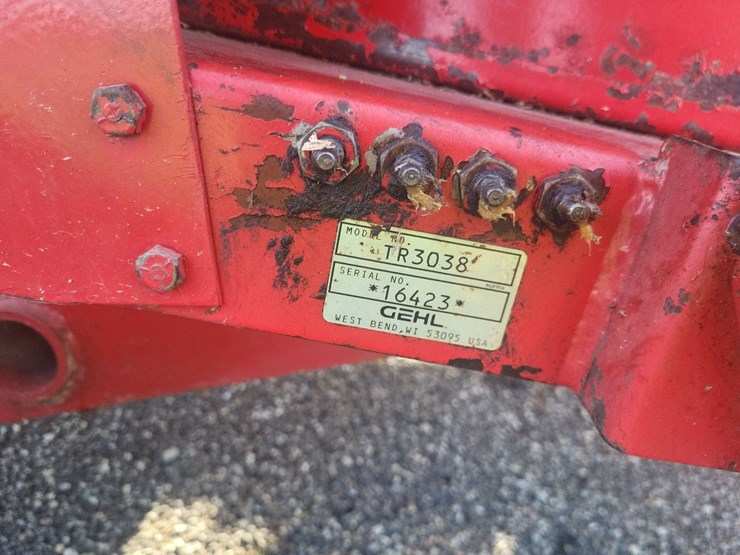 gehl-1065-tandem-axle-forage-chopper-w/2-heads---nice-image-32