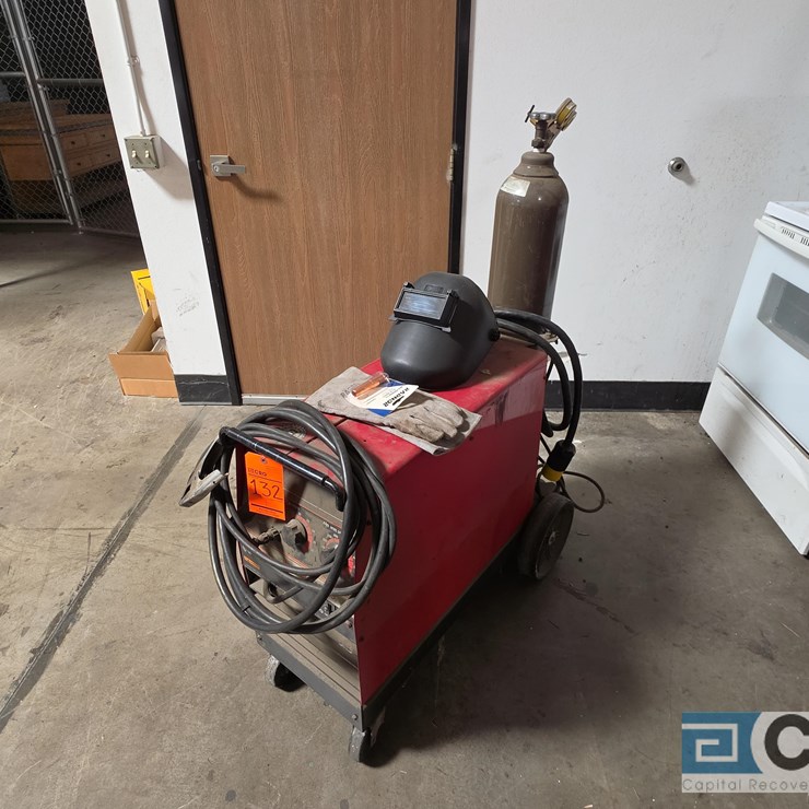 LINCOLN ELECTRIC WIRE-MATIC 255 MIG WELDER