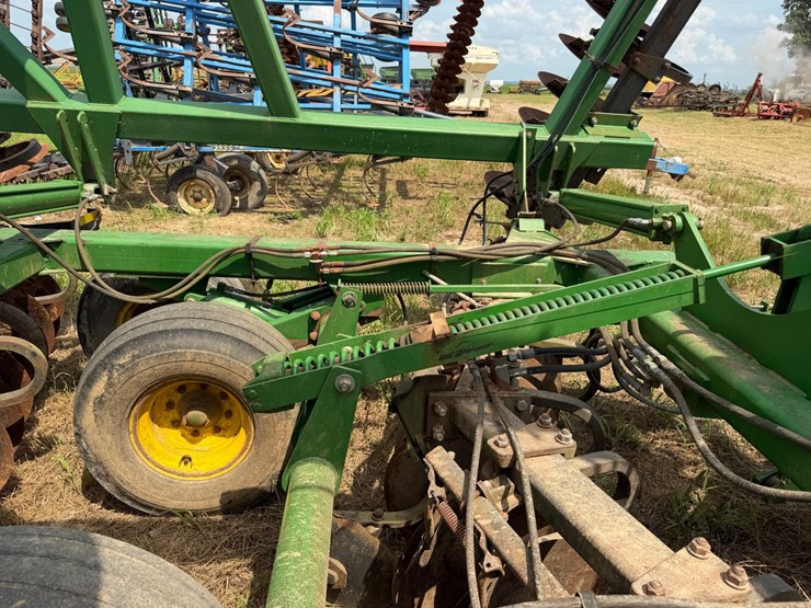 john-deere-37-image-64