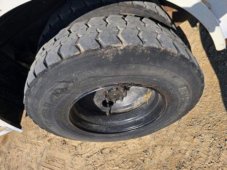 2008-international-durastar-4300-image-22