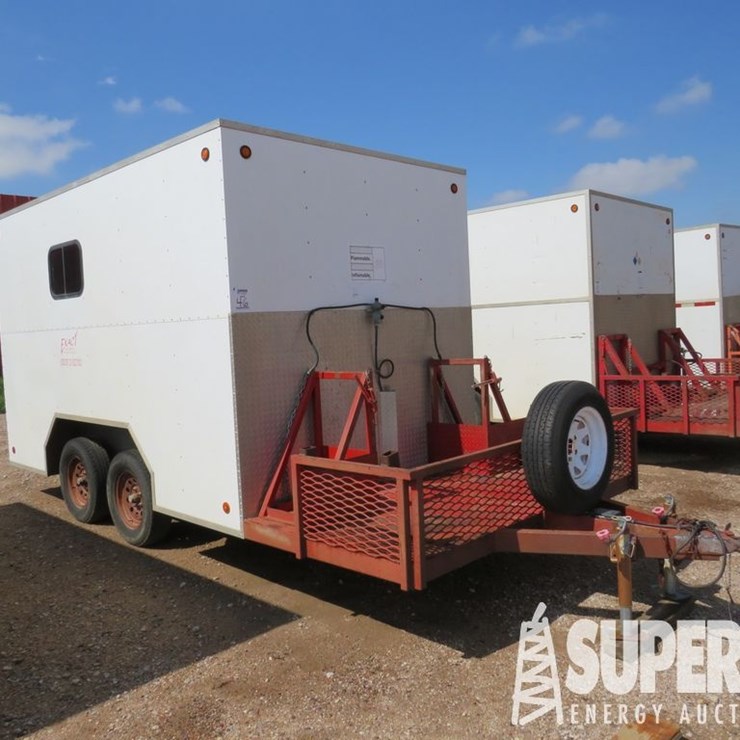 2012 CARRIER TRAILER 16'L T/A Doghouse Crew Trailer
