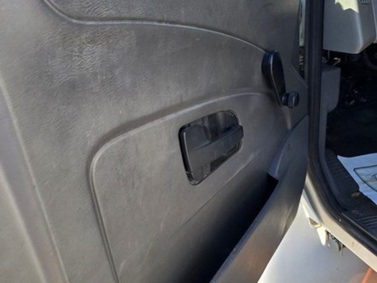 2011-international-durastar-4300-image-25
