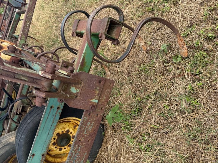 john-deere-1010-image-28