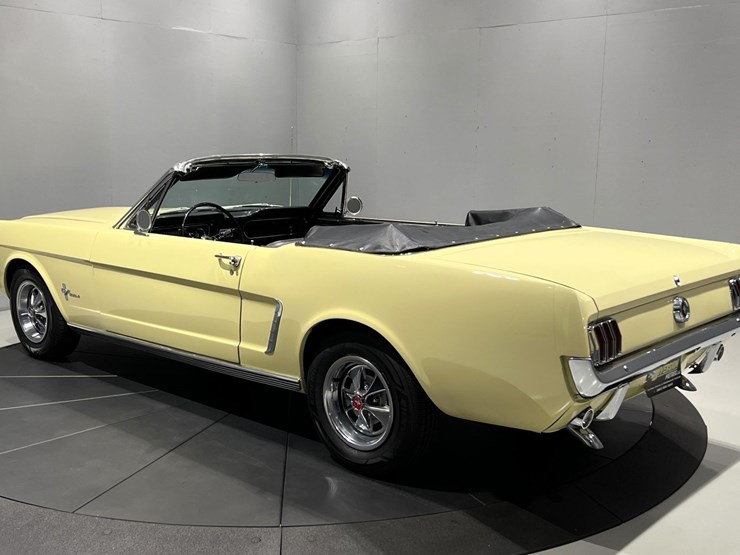 #1512-•-1965-ford-mustang-convertible-image-38