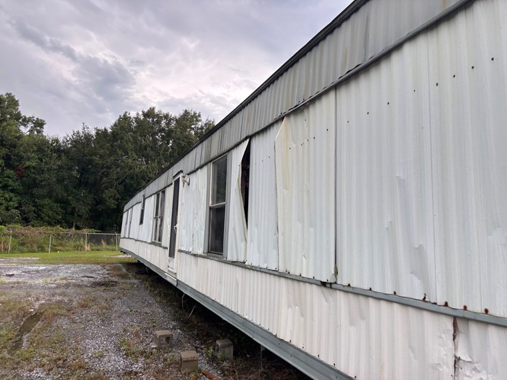 #306-•-mobile-home-image-3