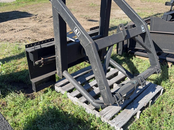 bale-grapple-image-1