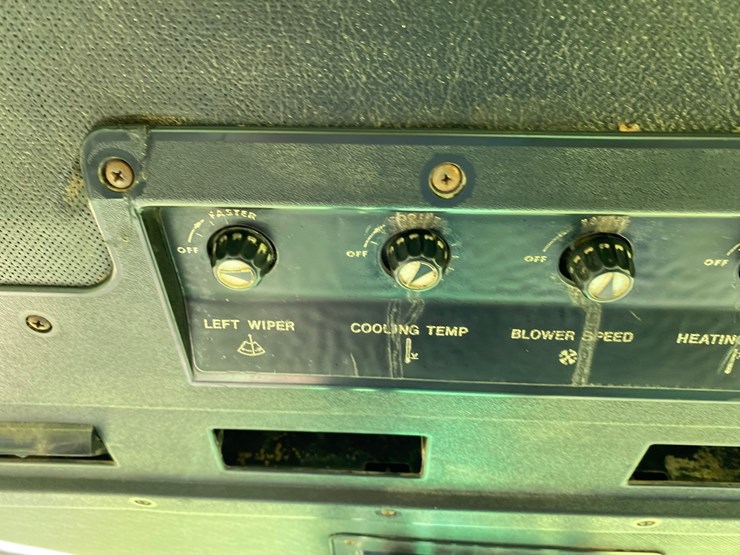 john-deere-8430-image-58