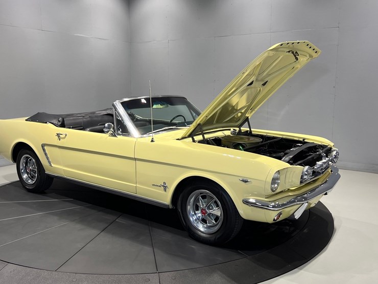 #1512-•-1965-ford-mustang-convertible-image-70