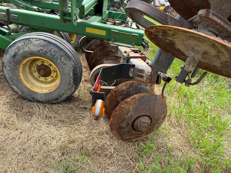 john-deere-37-image-30