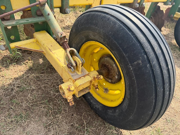 #51910-•-roll-a-cone-12-row-38"-spacing-hipper-10-3218-inv#51910-image-11