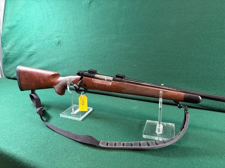 winchester-mdl.70-30-06-sprg-rifle-image-4