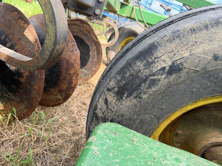 john-deere-37-image-13