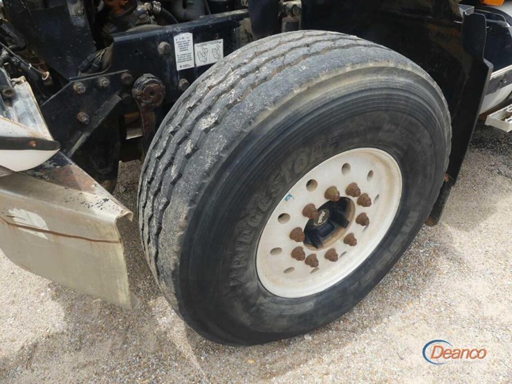 2006-mack-granite-cv713-image-16