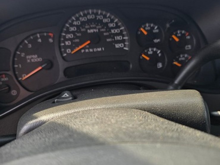 2006-chevrolet-2500-image-26