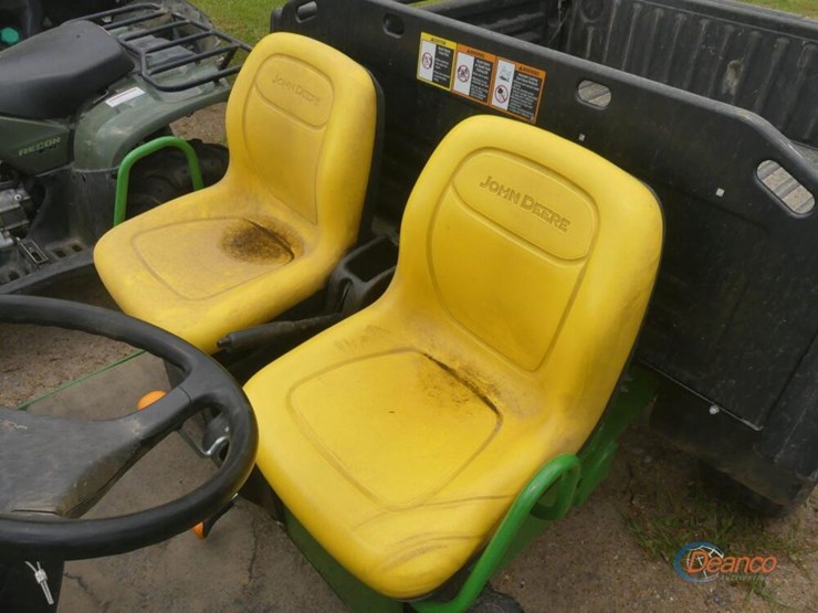 2024-john-deere-gator-image-6