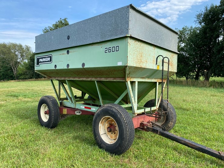 parker-2600-gravity-wagon-image-1