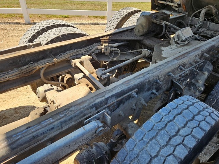 2006-caterpillar-c13-image-40