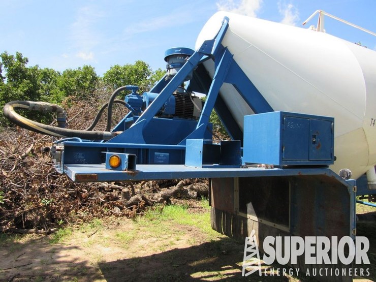 (x)-2006-lbi-heb-ht2-j1000x3-t/a-pneumatic-bulk-cement-trailer-image-4