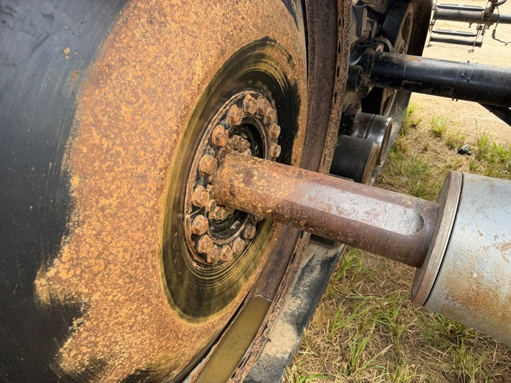 #51850-•-caterpillar-challenger-track-tractor-agcc0765hnwcd1157-inv#51850-image-15