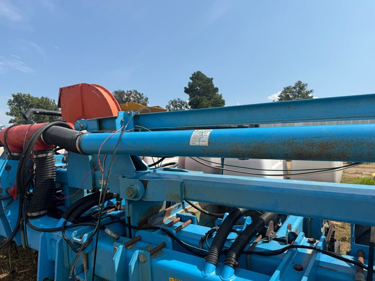 #51909-•-monosem-12-twin-row-38"-center-planter-05a116-inv#51909-image-125
