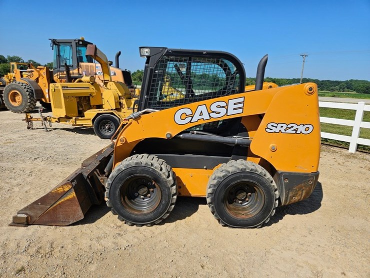 2020-case-sr210-image-2