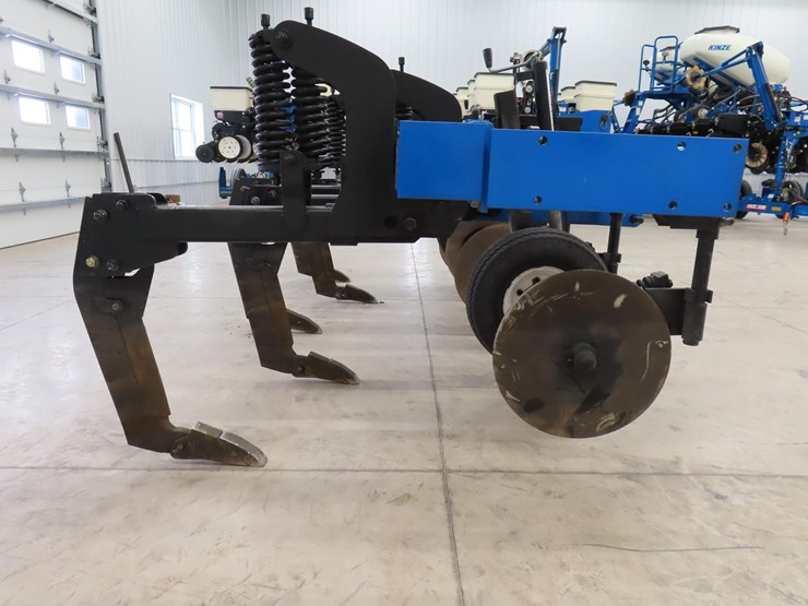 dmi-2500-inline-ripper-5-shank-image-3
