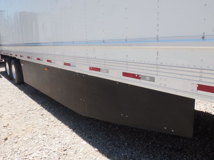 2019-utility-3000r-image-5
