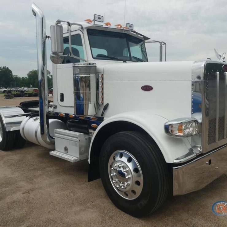 2012 PETERBILT 388