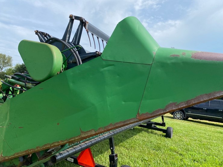 john-deere-920-grain-head-image-16