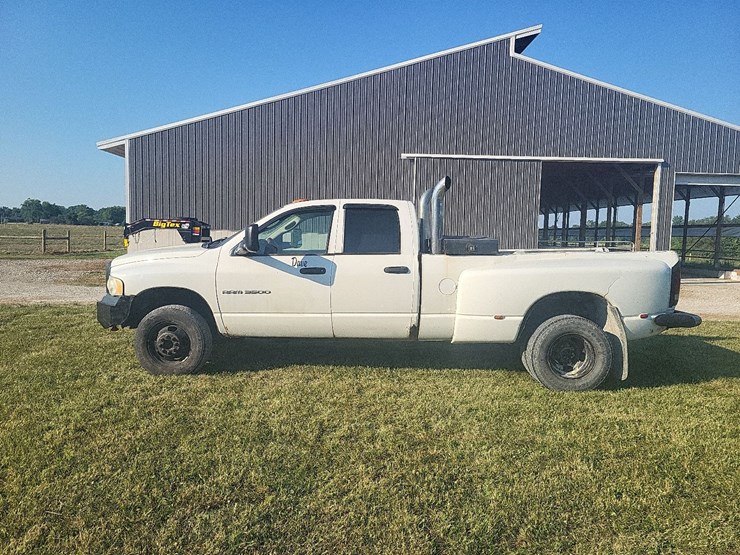 2003-dodge-ram-3500-4x4-4-door-truck-image-2