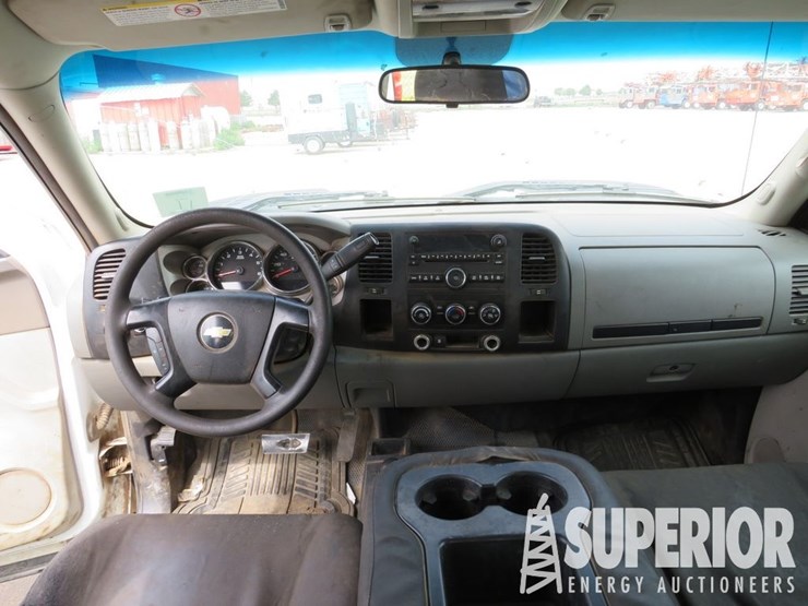 2011-chevrolet-silverado-2500hd-image-9