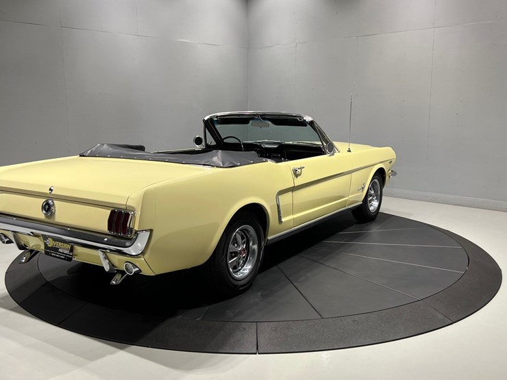 #1512-•-1965-ford-mustang-convertible-image-8