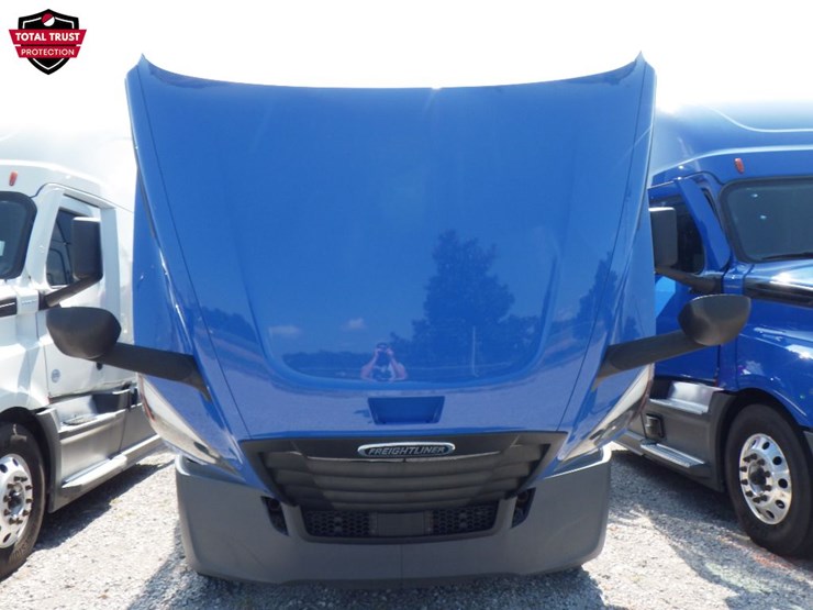 2022-freightliner-cascadia-126-image-22