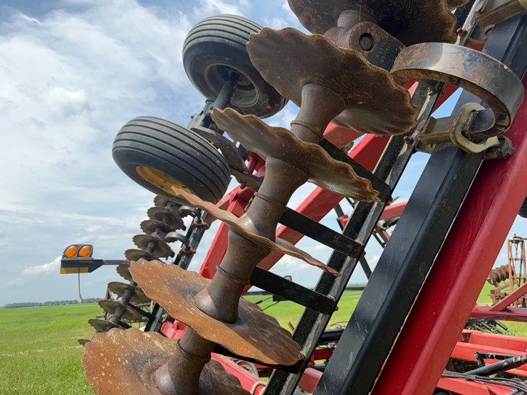 case-ih-330-image-51