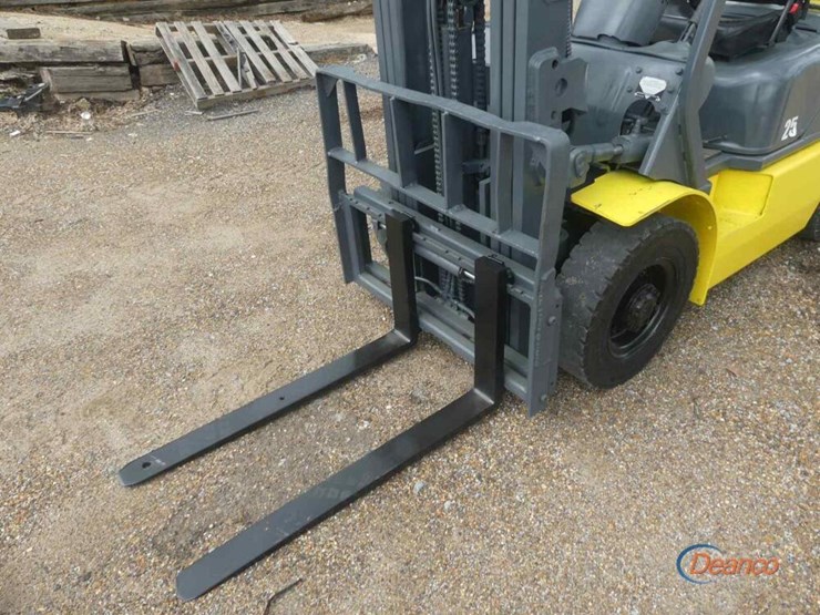 komatsu-fg25t-12-image-4
