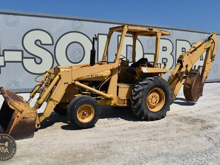 1970-ford-4500-image-1