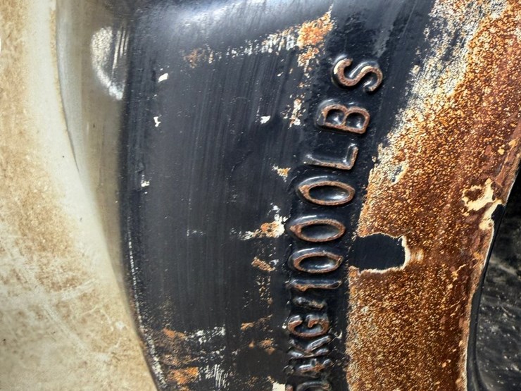 2015-new-holland-t8.350-image-10