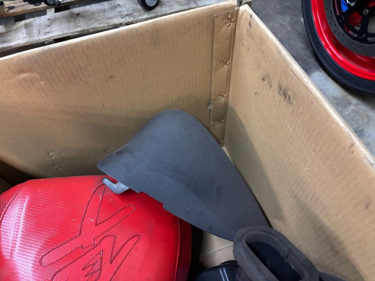 #403-•-suzuki-hayabusa-for-parts/-repairs-image-6