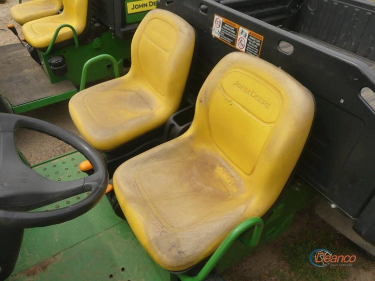 2024-john-deere-gator-image-6