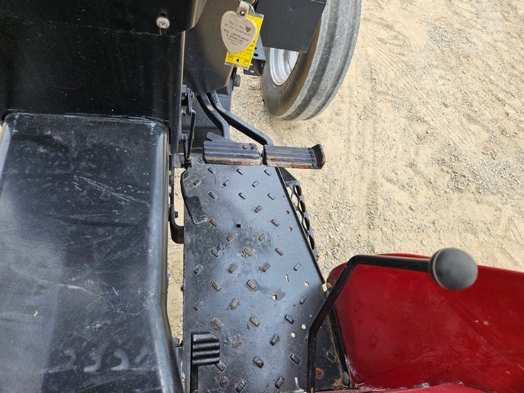 case-ih-c60-image-30