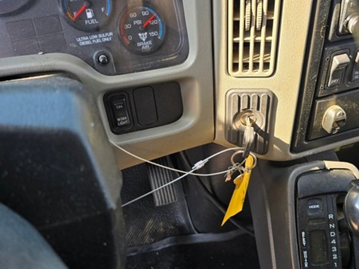 2008-international-durastar-4300-image-32