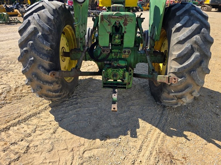 john-deere-4020-image-4
