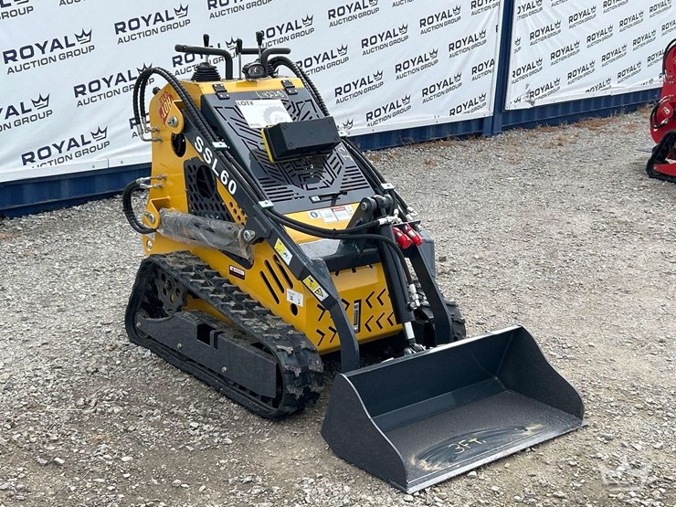 2026-ssl60-mini-track-loader-skid-steer.-image-4