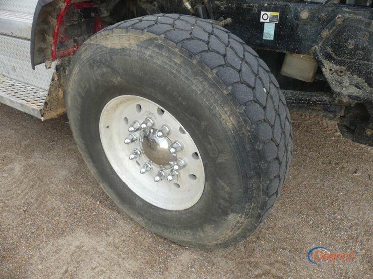 2018-kenworth-t880-image-13