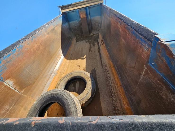 2006-caterpillar-c13-image-57